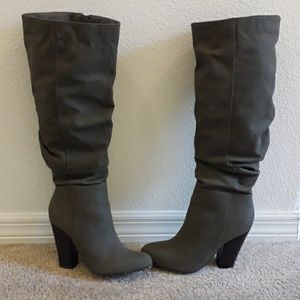 High heeled Boots